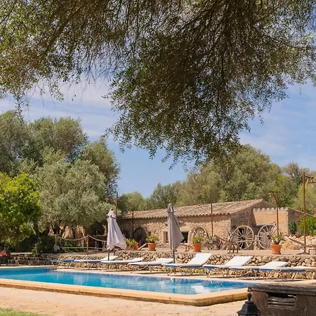 Dom wakacyjny Murtera- Traditional Country Manor House For 9 People 5 Bedrooms And 4 Bathrooms Near Sant Llorenc *