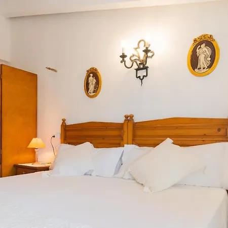 Dom wakacyjny Murtera- Traditional Country Manor House For 9 People 5 Bedrooms And 4 Bathrooms Near Sant Llorenc *