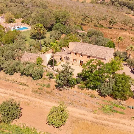 Murtera- Traditional Country Manor House For 9 People 5 Bedrooms And 4 Bathrooms Near Sant Llorenc