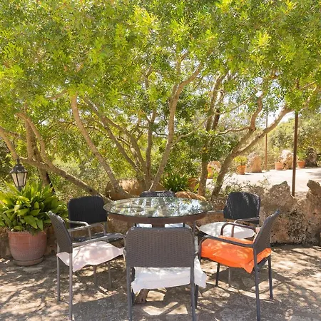 Murtera- Traditional Country Manor House For 9 People 5 Bedrooms And 4 Bathrooms Near Sant Llorenc Manacor (Mallorca)